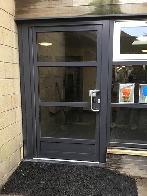 Aluminium-Door-04-web-ready